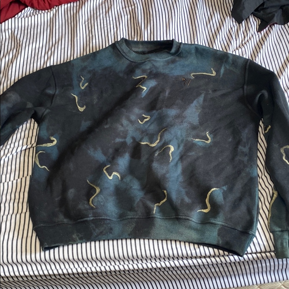 Stylish Emerald Green and Gold Men's Sweater